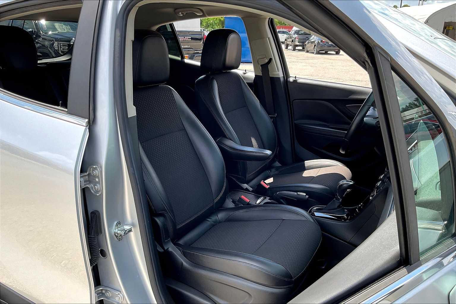 2018 Buick Encore Preferred photo 8