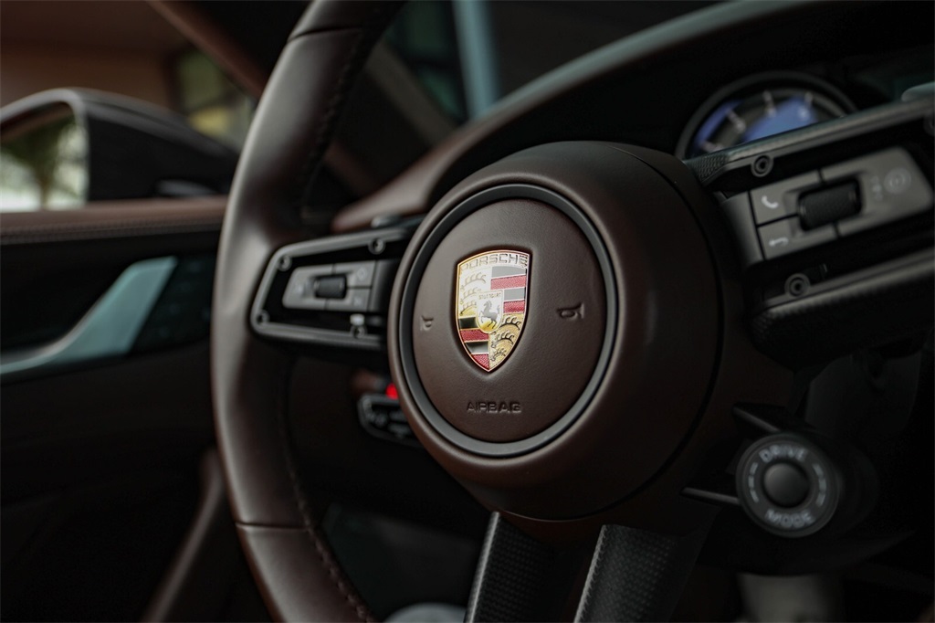 2022 Porsche 911 Turbo S photo 22