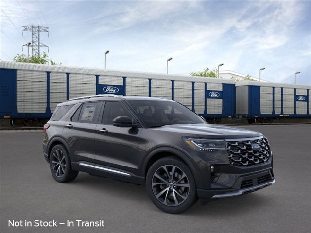 2025 Ford Explorer Platinum photo 5