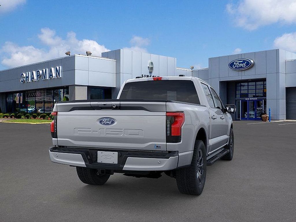 2025 Ford F-150 Lightning photo 8