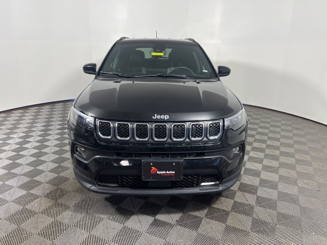 2024 Jeep Compass North Edition Latitude photo 2