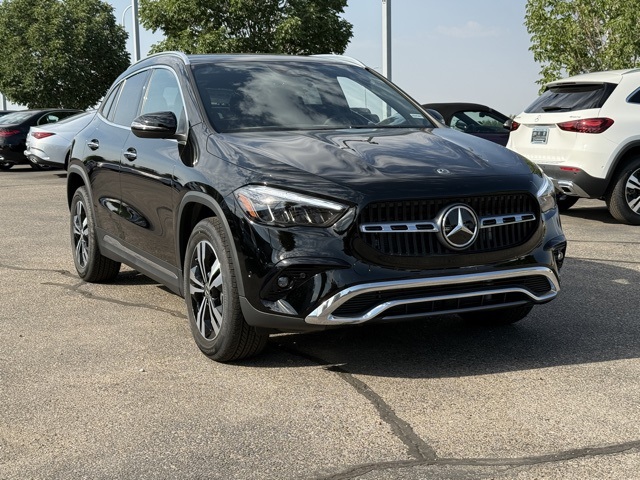 2025 Mercedes Benz GLA 250 4MATIC photo 2
