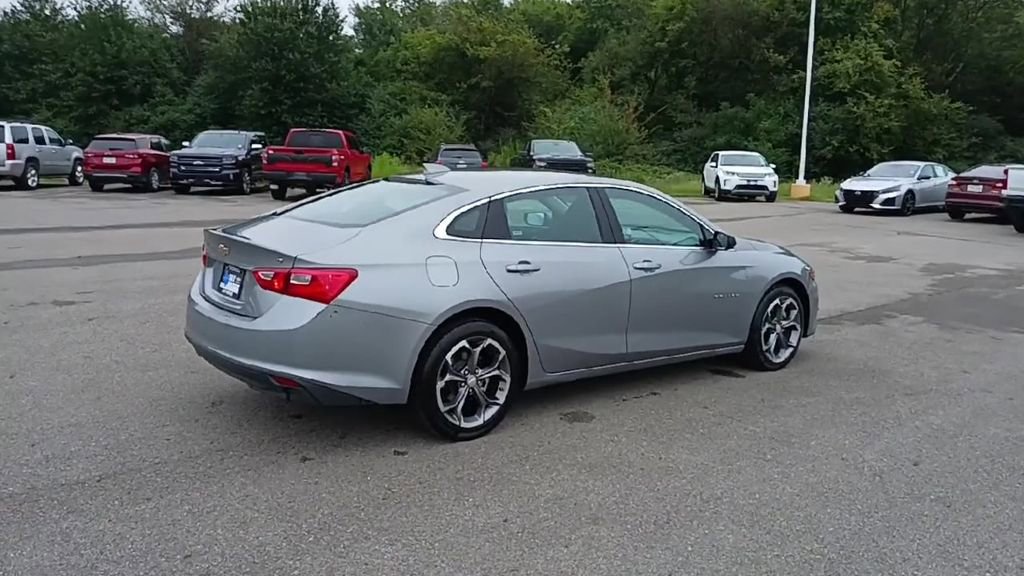 2024 Chevrolet Malibu 1LT photo 8