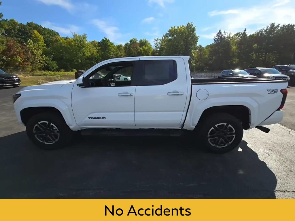 2024 Toyota Tacoma TRD Sport photo 3