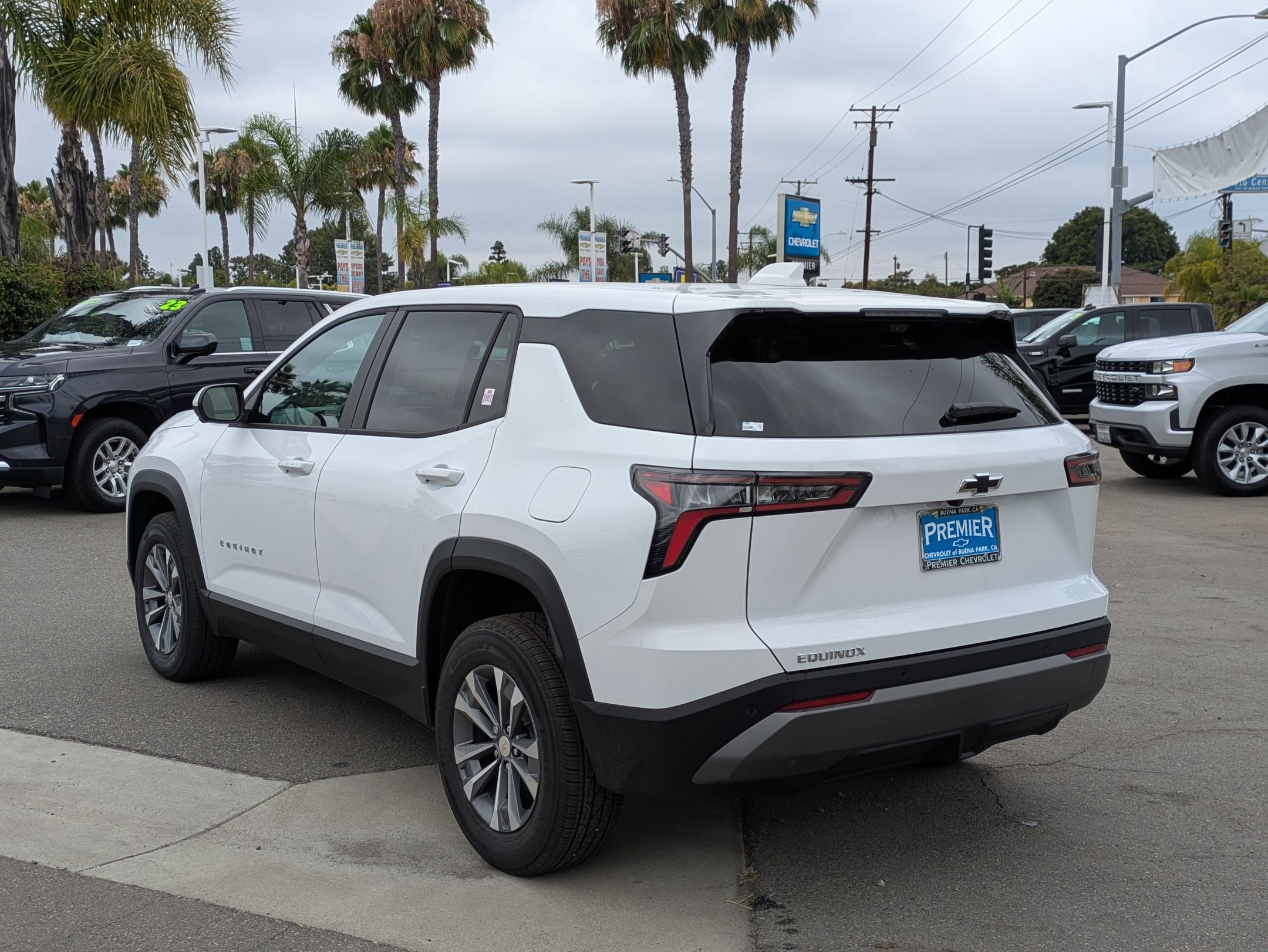 2026 Chevrolet Equinox LT photo 3