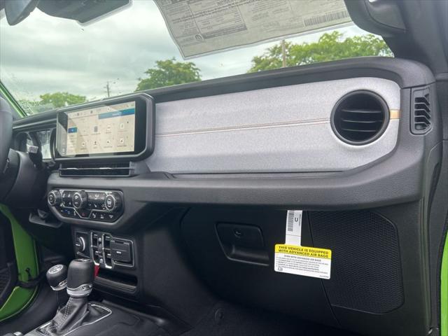 2025 Jeep Wrangler Sport S 4xe photo 22