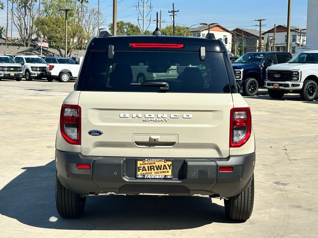 2025 Ford Bronco Sport Outer Banks photo 3