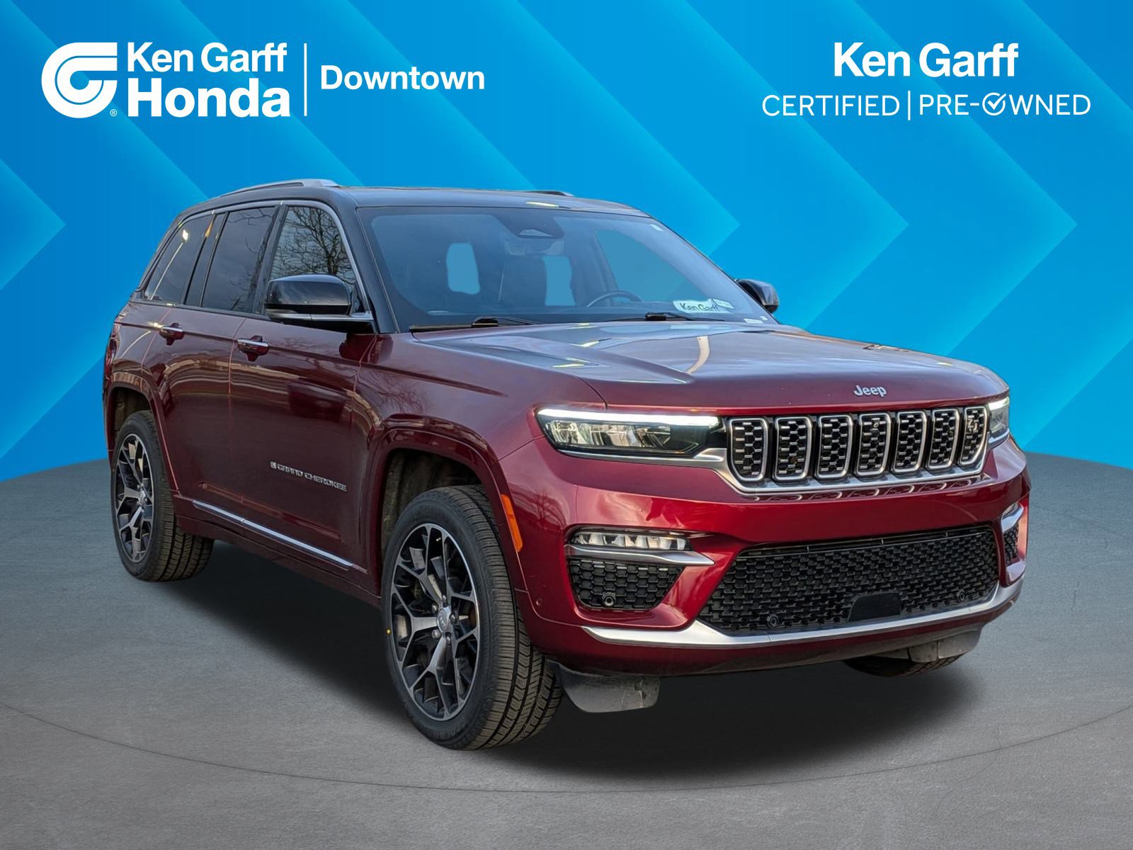 2022 Jeep Grand Cherokee Summit Reserve's photo