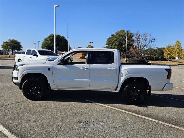 2026 Nissan Frontier SV photo 4