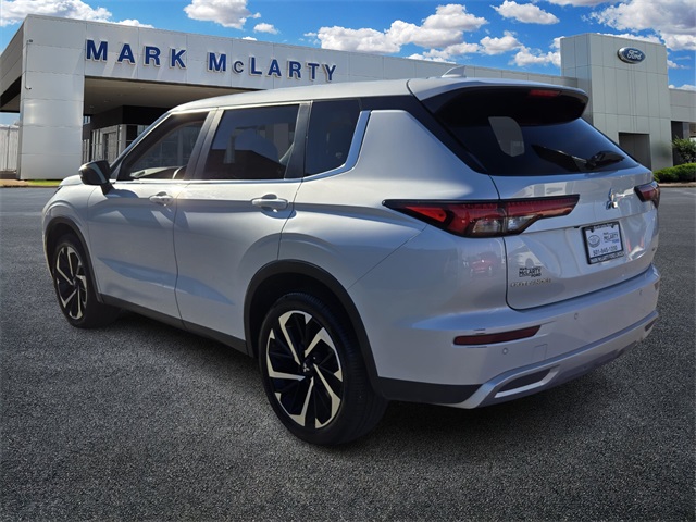 2024 Mitsubishi Outlander SE photo 4