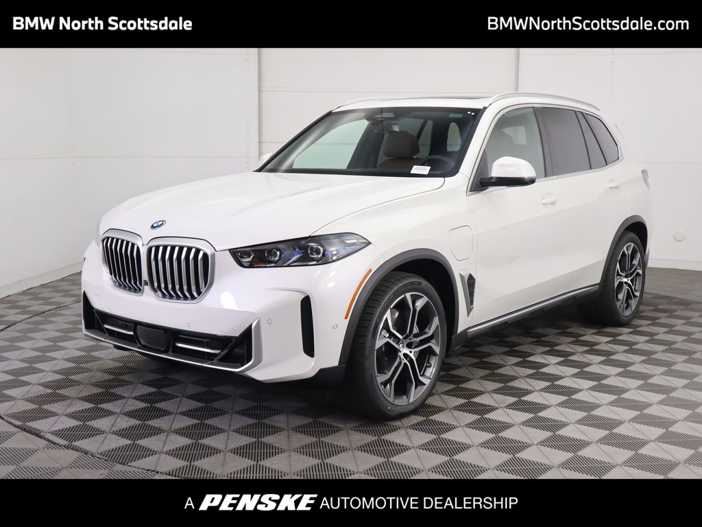 2026 BMW X5 50e's photo