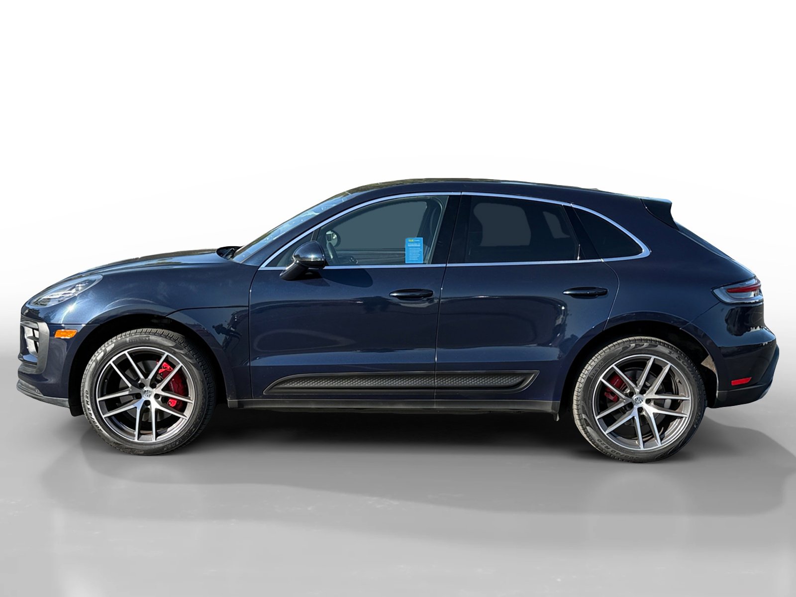 2022 Porsche Macan S photo 2