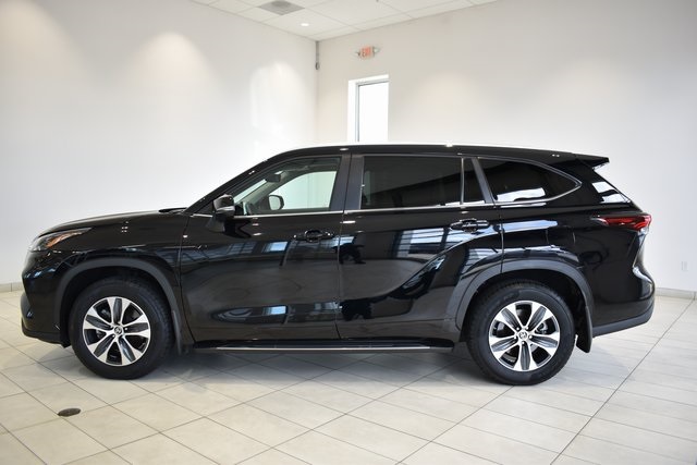 2024 Toyota Highlander XLE photo 5