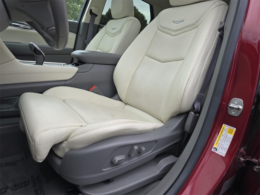 2017 Cadillac XT5 Luxury photo 22