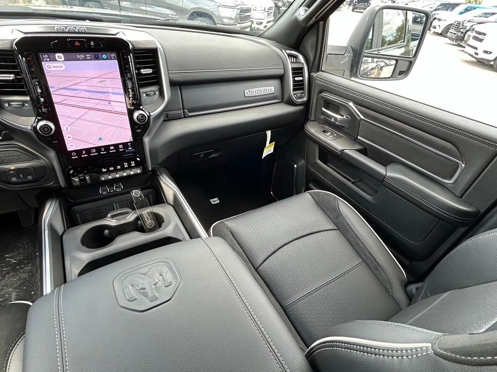 2025 Ram 3500 Laramie photo 11