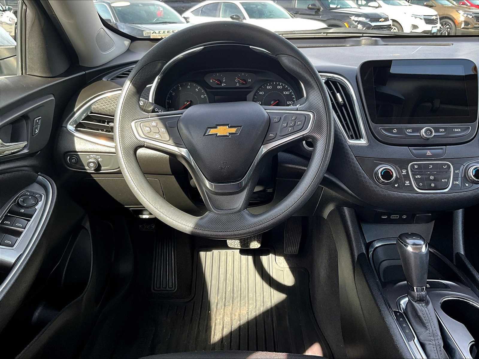 2019 Chevrolet Malibu 1LT photo 17