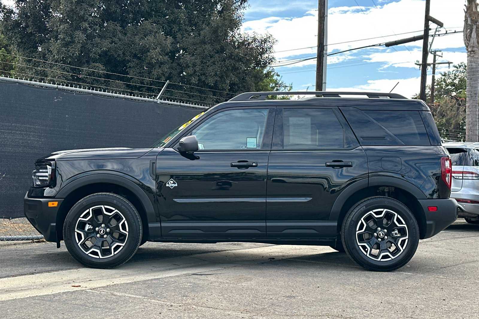 2025 Ford Bronco Sport Outer Banks photo 6