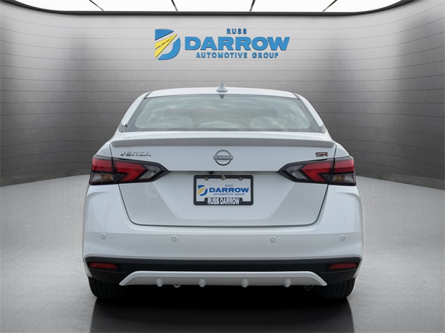2025 Nissan Versa 1.6 SR photo 4