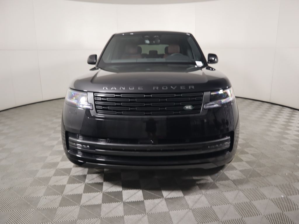 2025 Land Rover Range Rover SE photo 2