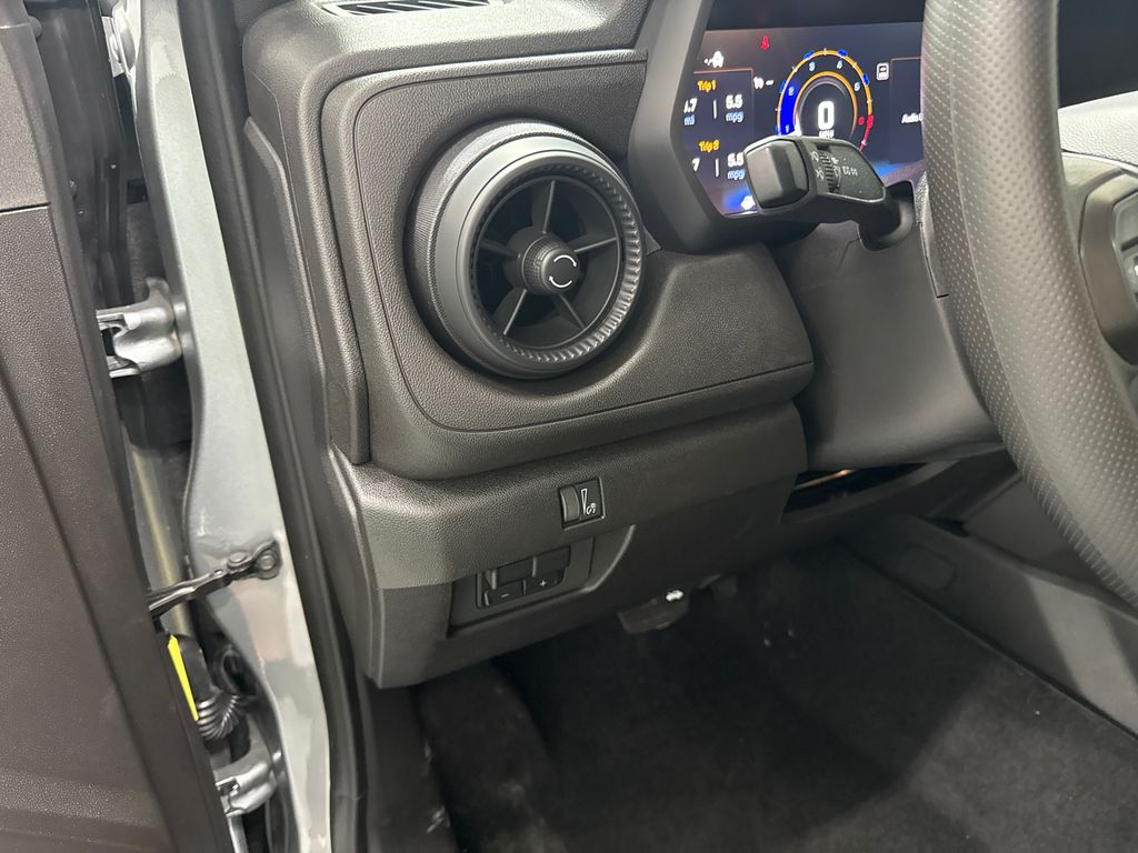 2026 Chevrolet Colorado Work Truck photo 13