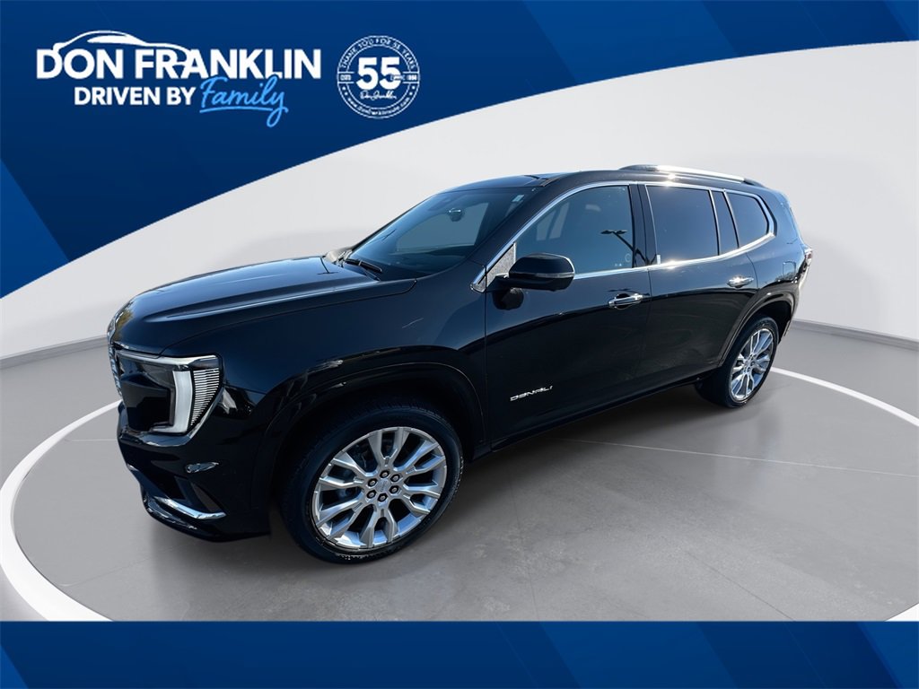 2024 GMC Acadia Denali's photo