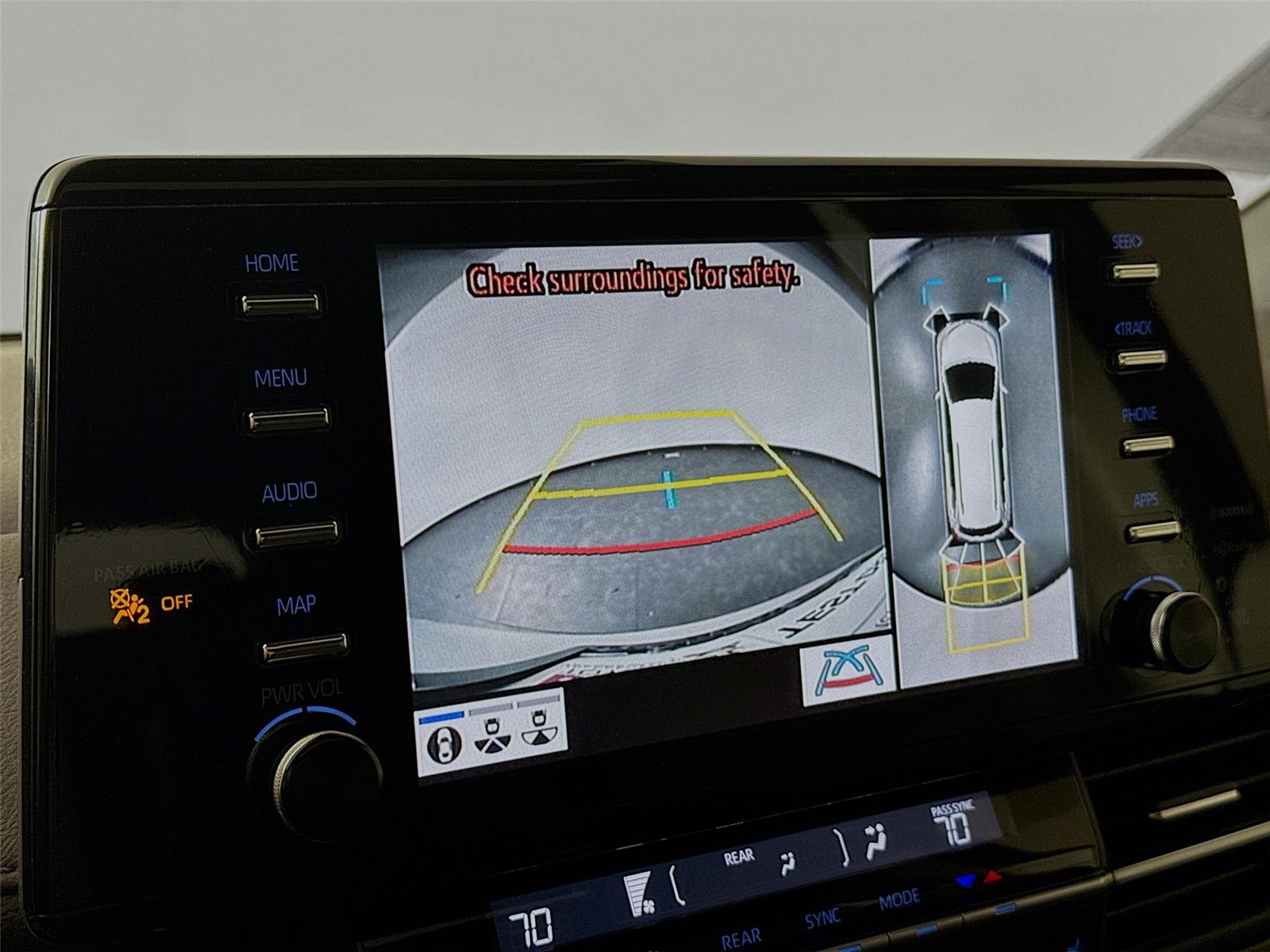 2023 Toyota Sienna Platinum photo 23