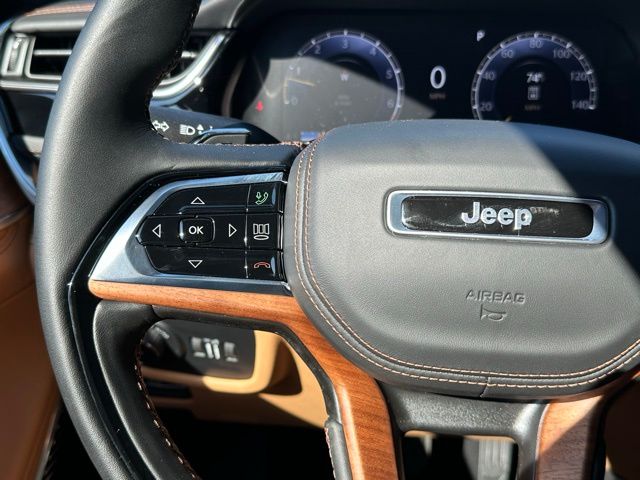 2025 Jeep Grand Cherokee L Summit Reserve photo 18