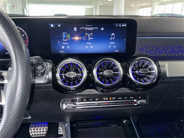 2024 Mercedes Benz GLB 250 photo 26