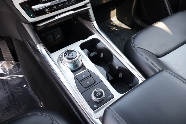 2022 Ford Explorer XLT photo 18