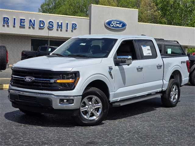 2025 Ford F-150 XLT photo 2