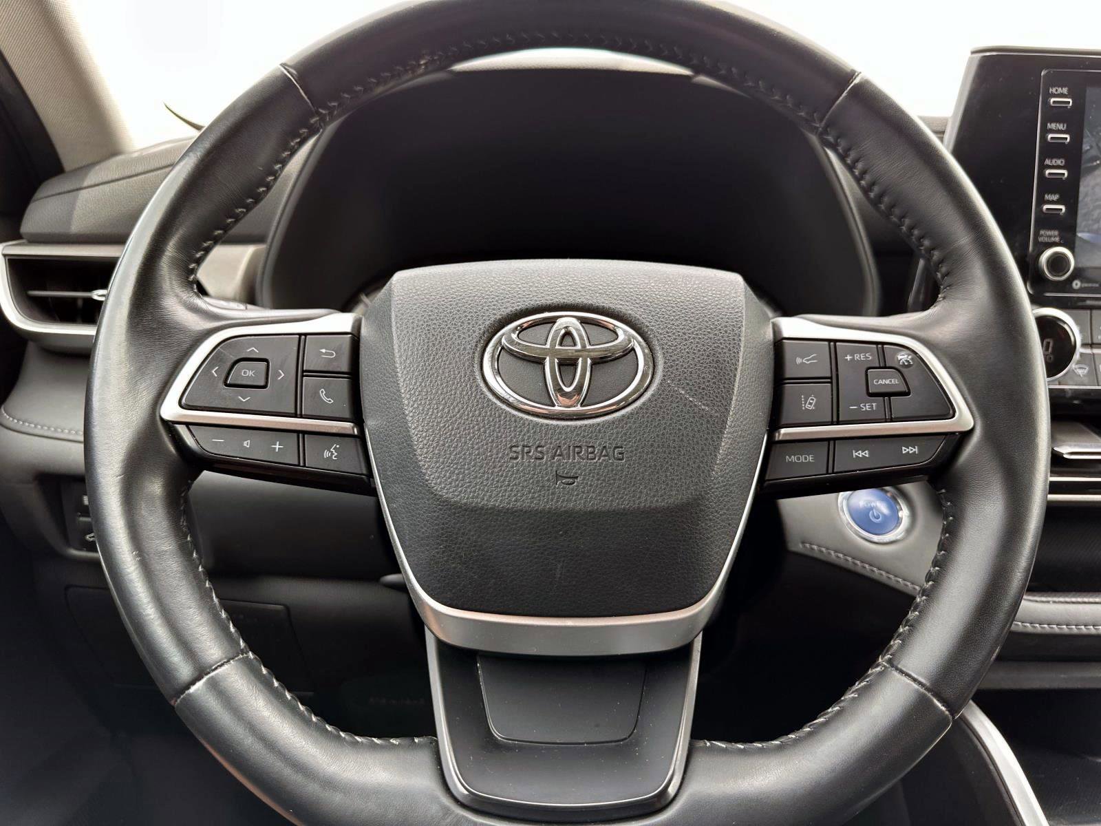 2022 Toyota Highlander LE Hybrid photo 27