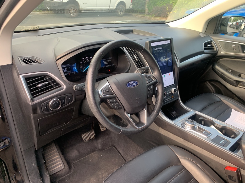 2024 Ford Edge SEL photo 4