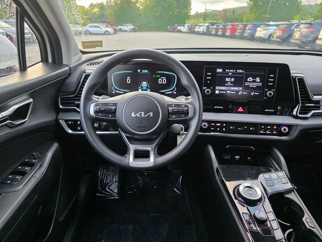 2023 Kia Sportage Hybrid LX photo 17