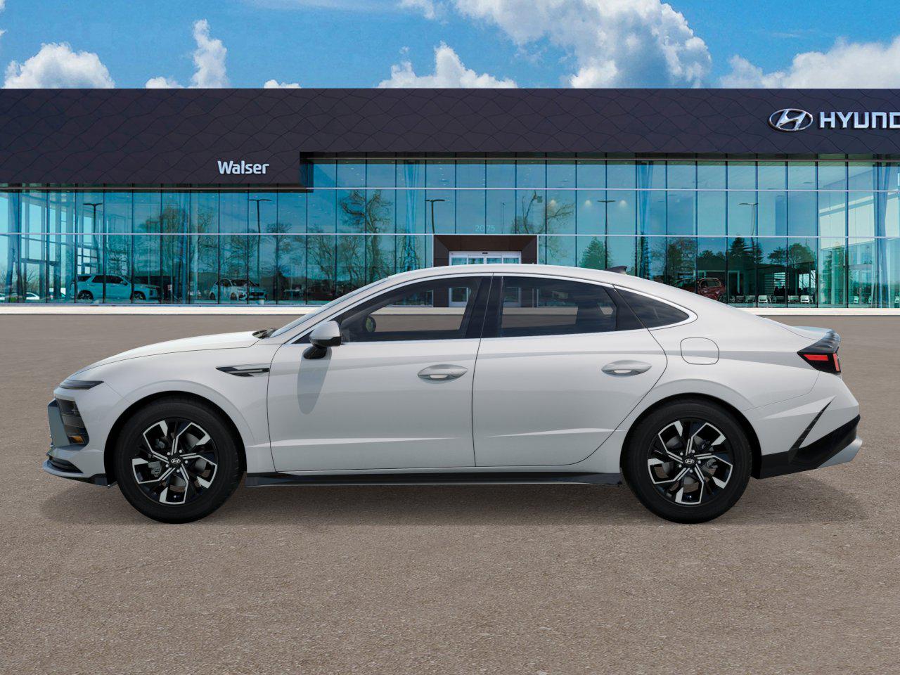 2025 Hyundai Sonata SEL photo 18
