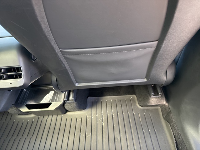 2024 Tesla Model Y Long Range photo 25