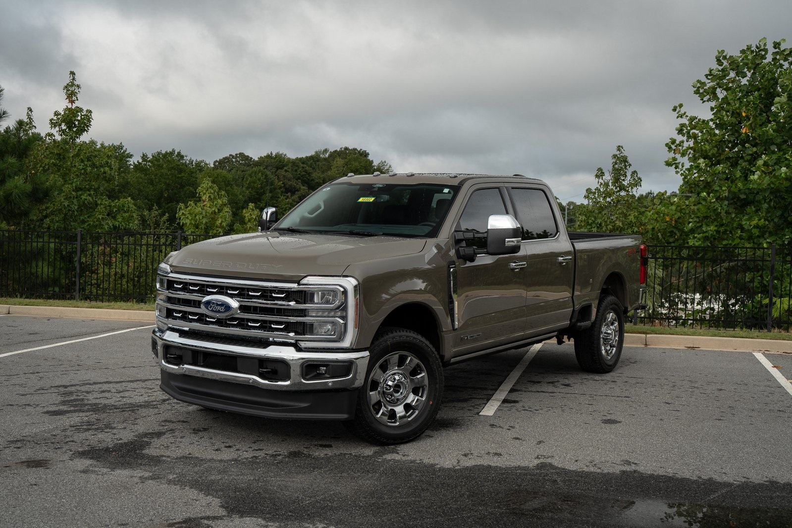 2026 Ford F-250 Lariat photo 3