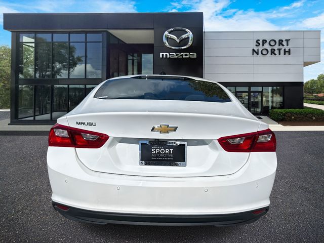 2023 Chevrolet Malibu LS photo 3
