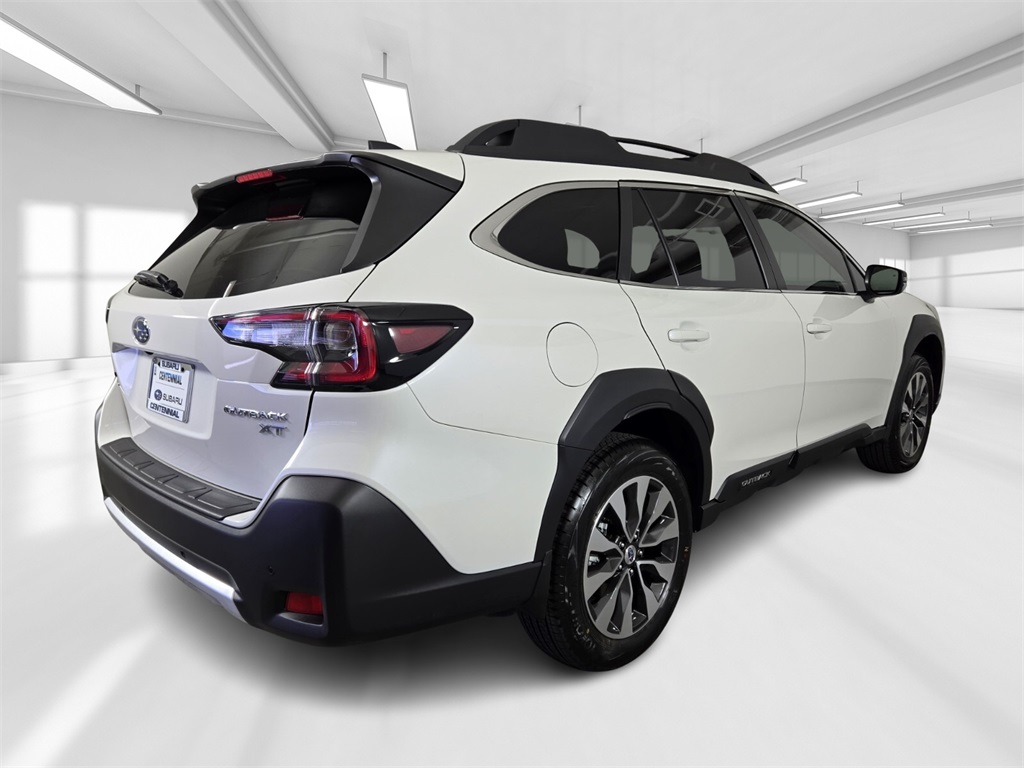 2025 Subaru Outback Limited photo 4