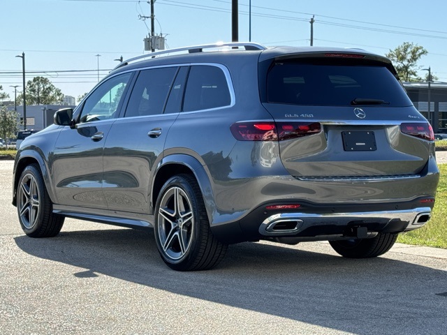 2025 Mercedes Benz GLS 450 4MATIC photo 4