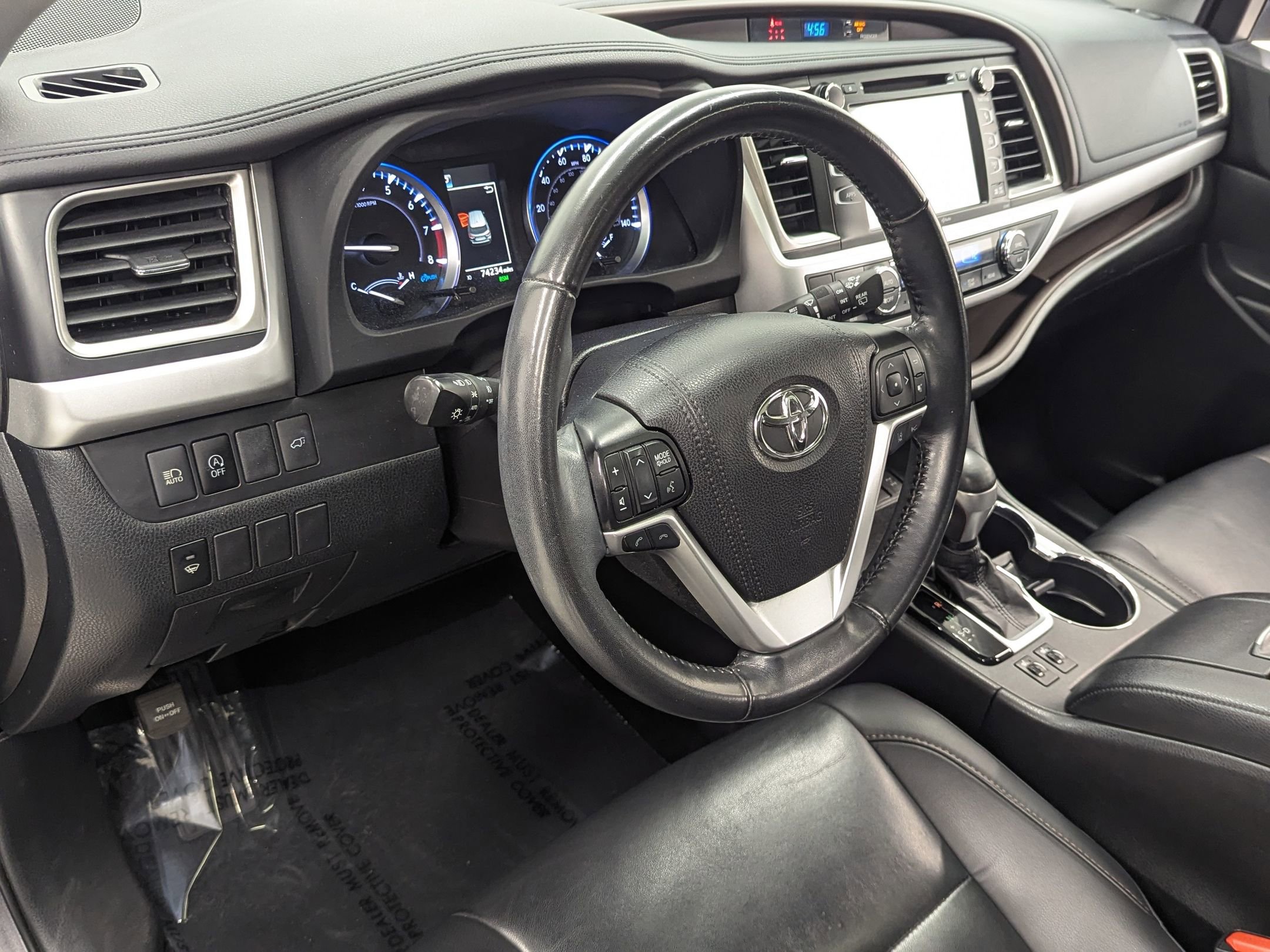2019 Toyota Highlander XLE photo 2
