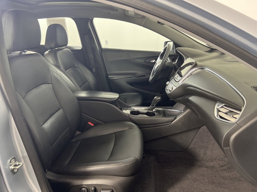 2017 Chevrolet Malibu 1LT photo 20