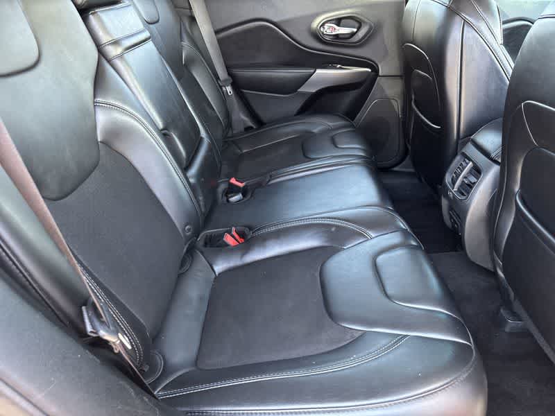 2019 Jeep Cherokee Latitude photo 15