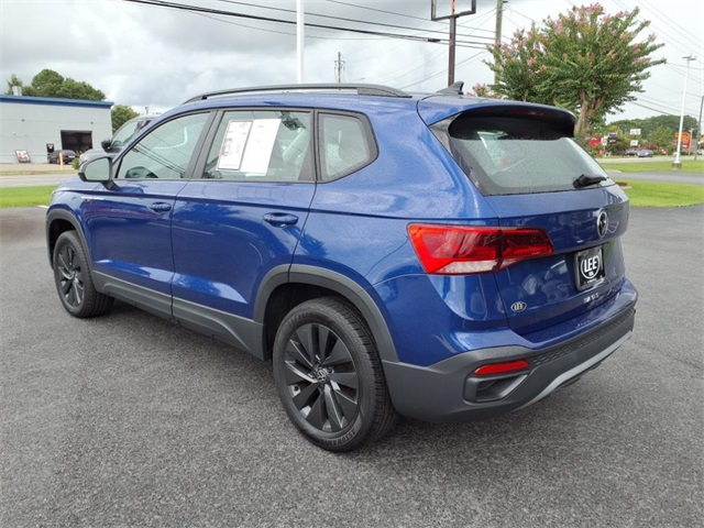2023 Volkswagen Taos S photo 2