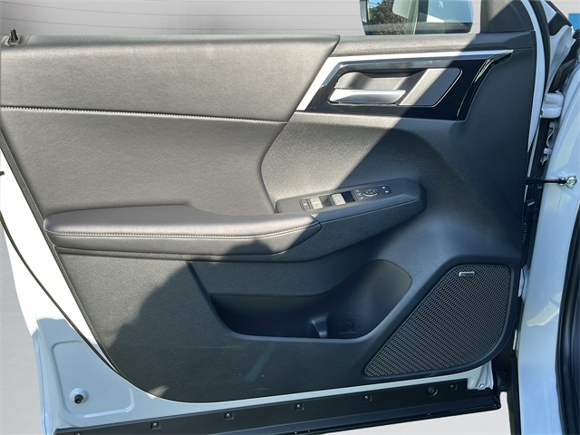 2025 Mitsubishi Outlander SE photo 37