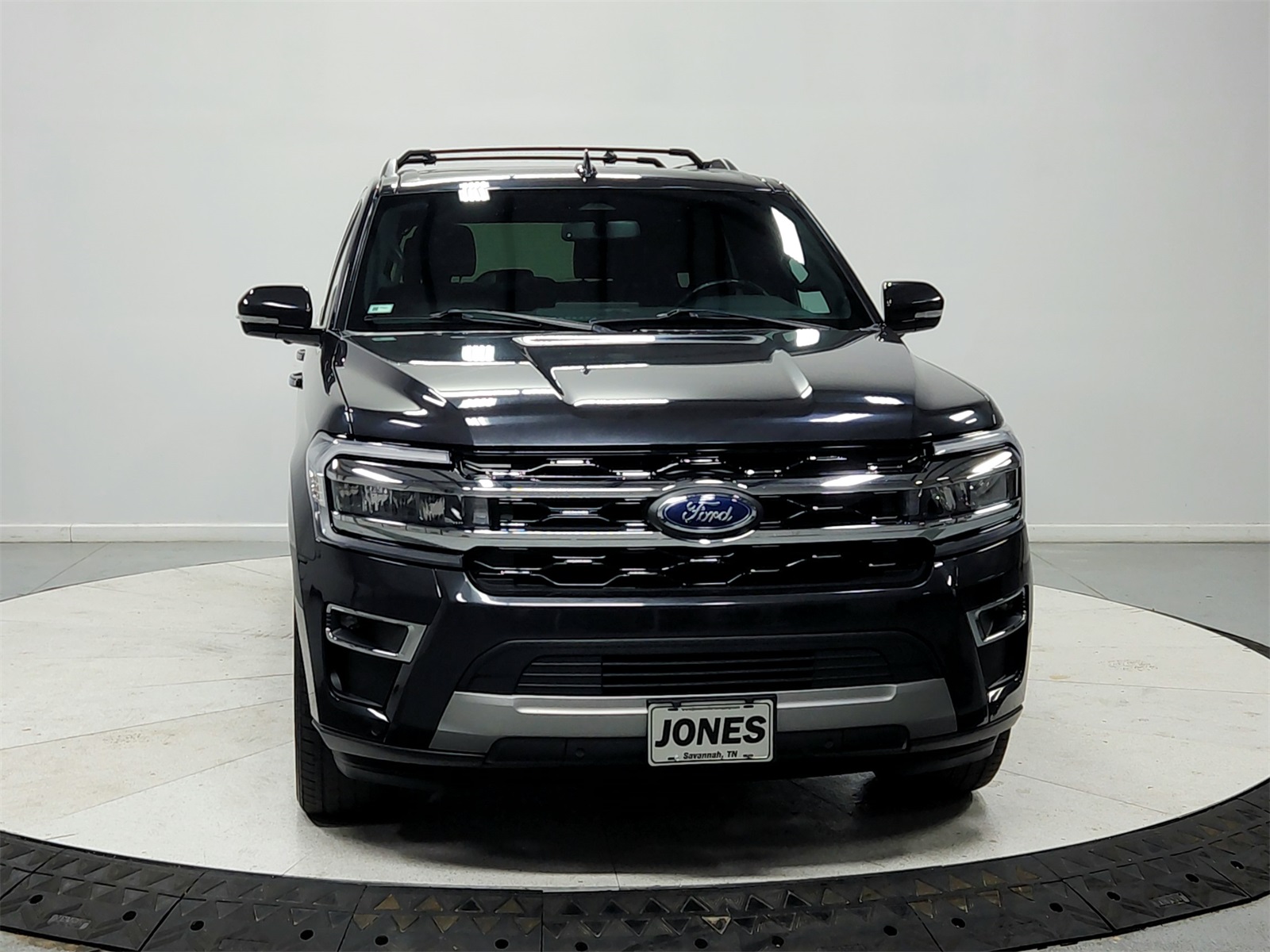 2024 Ford Expedition Limited photo 2