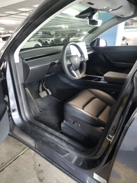 2021 Tesla Model Y Long Range photo 32