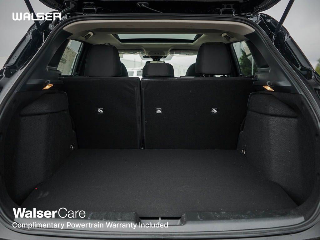 2026 Nissan Kicks SV photo 7