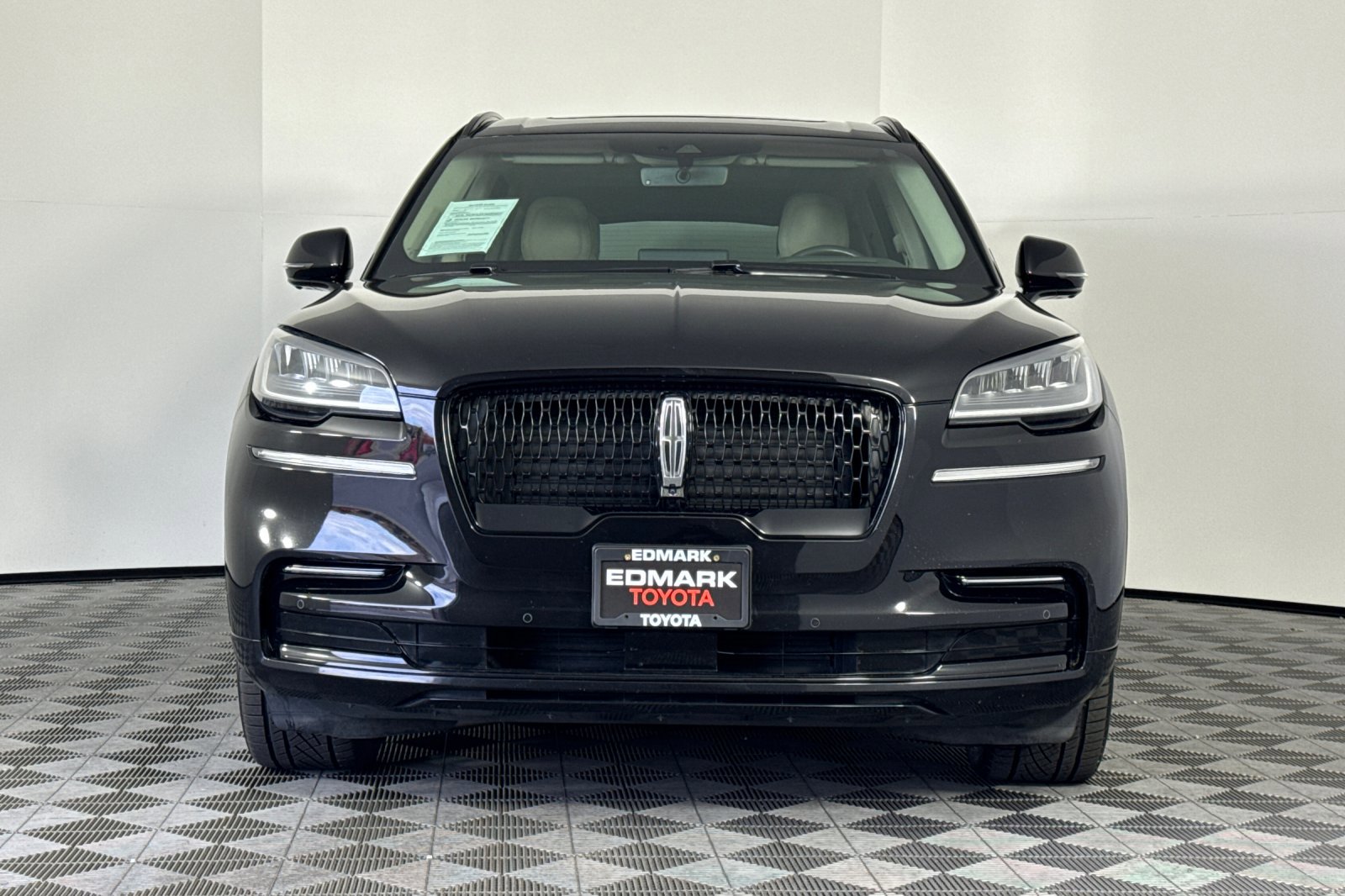 Image of Lincoln Aviator Reserve AWD