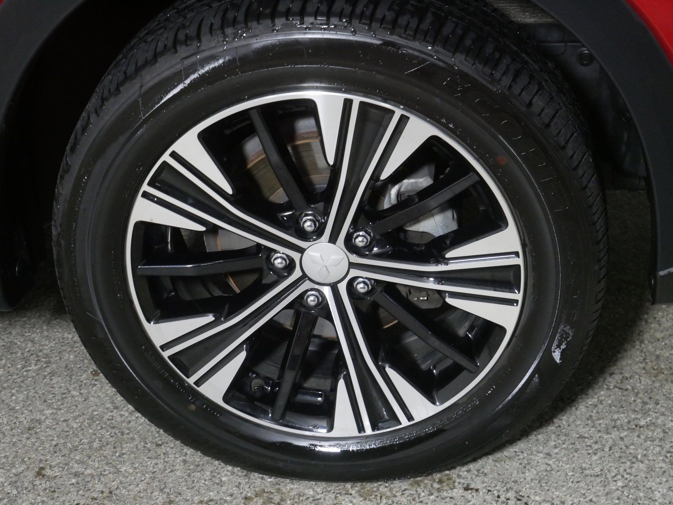 2018 Mitsubishi Eclipse Cross SEL photo 15