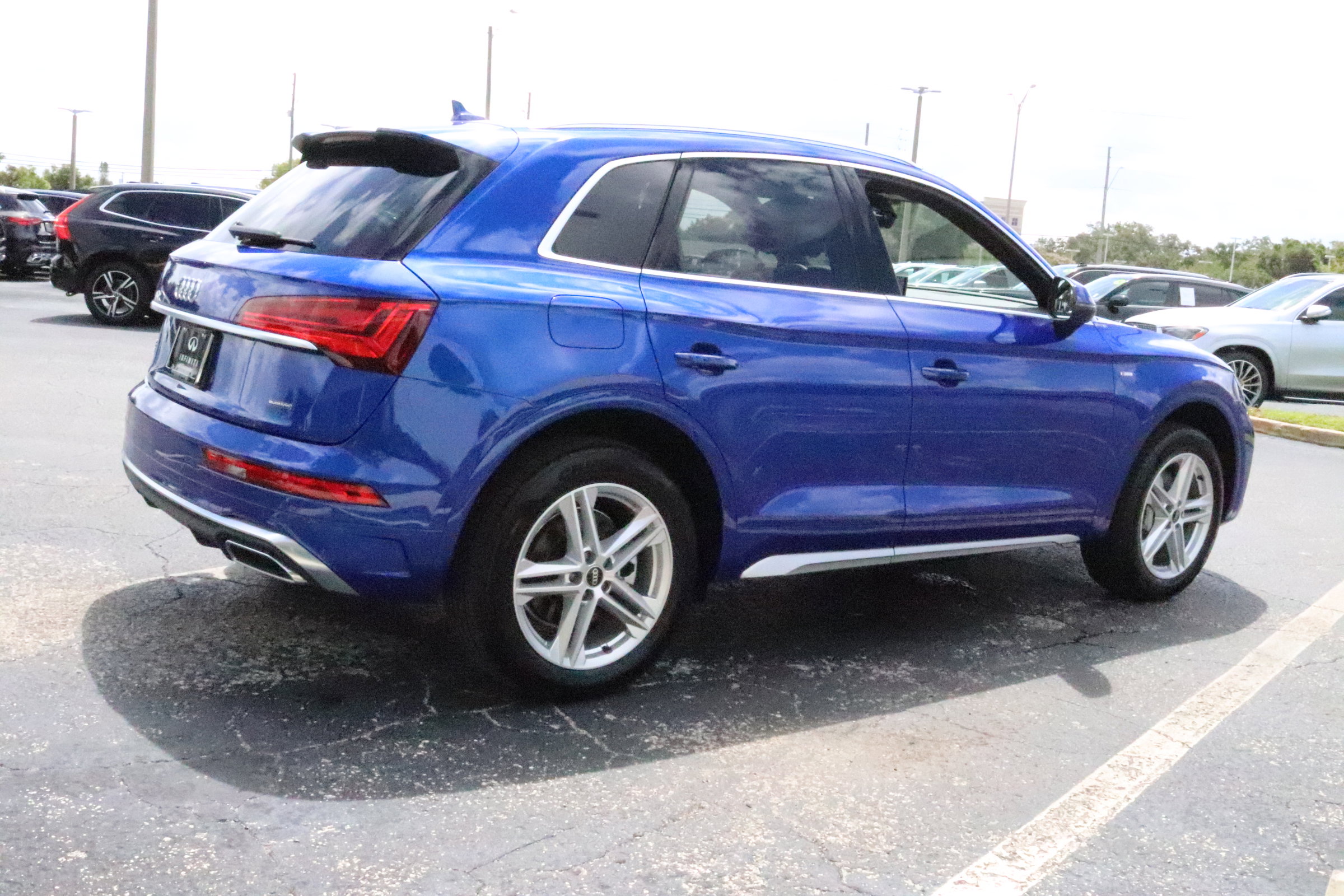 2023 Audi Q5 S line Premium 55 TFSI photo 4